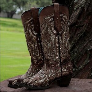 WOMEN'S ORIX GLITTERED INLAY AND STUDS BROWN SNIP TOE COWBOY BOOT